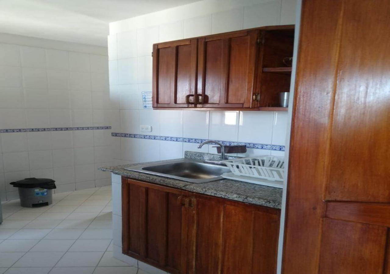 Apartamento Edificio Los Laureles Санта-Марта Экстерьер фото